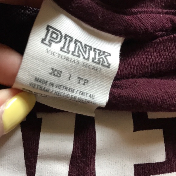 Long sleeve T that says love pink - Picture 2 of 2